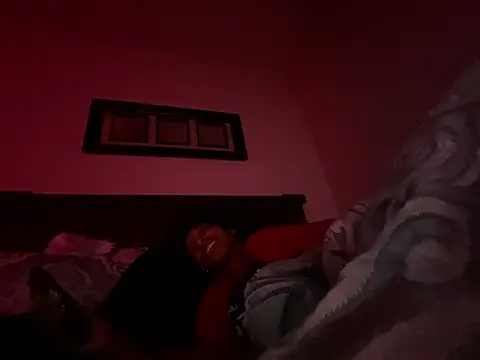 Snapshot of Brooke012 chatting on April 8, 2026, 8:05 am Brooke012 online show from April 8, 2026, 8:05 am