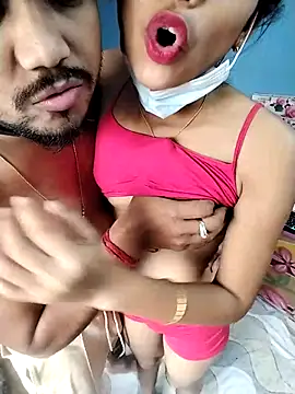 Snapshot of Hot-Jerry chatting on December 4, 2025, 9:08 am Hot-Jerry online show from December 4, 2025, 9:08 am