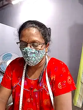 umashreetamil online show from November 18, 2025, 8:28 am