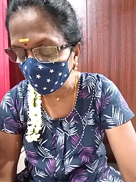Snapshot of umashreetamil chatting on June 2, 2026, 4:07 pm umashreetamil online show from June 2, 2026, 4:07 pm