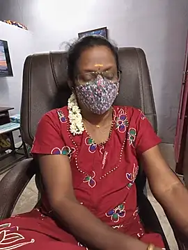 Snapshot of umashreetamil chatting on May 31, 2026, 5:08 pm umashreetamil online show from May 31, 2026, 5:08 pm