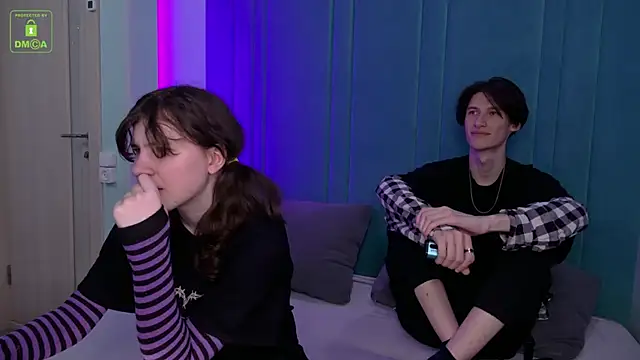 ViviaraNGendy online show from September 25, 2025, 10:43 am