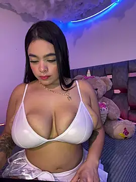 Snapshot of Danna_222 chatting on February 7, 2026, 7:16 am Danna 222 online show from February 7, 2026, 7:16 am