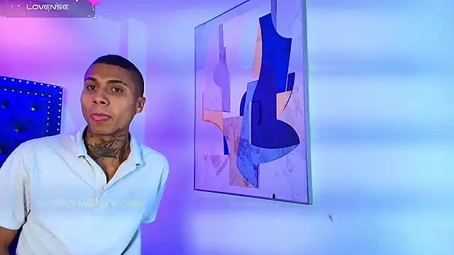 Snapshot of Damian_and_roxanne chatting on March 4, 2026, 12:35 pm Damian and roxanne online show from March 4, 2026, 12:35 pm