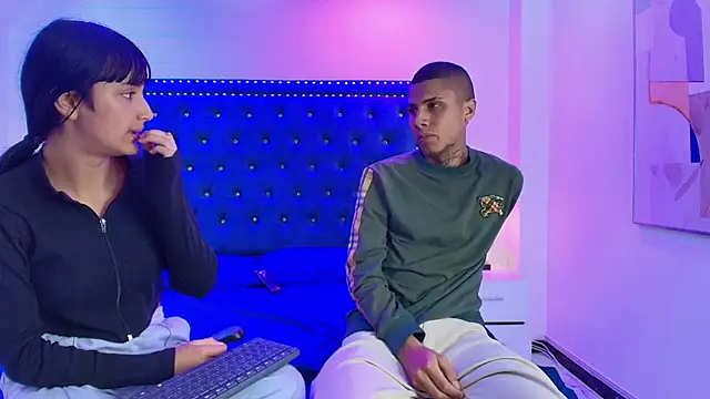 Damian and roxanne online show from December 4, 2025, 12:48 pm