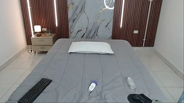 shena nomy1 online show from November 29, 2025, 8:09 pm