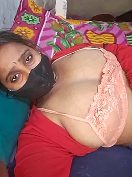 Snapshot of Minu_love chatting on February 12, 2026, 9:03 pm Minu love online show from February 12, 2026, 9:03 pm