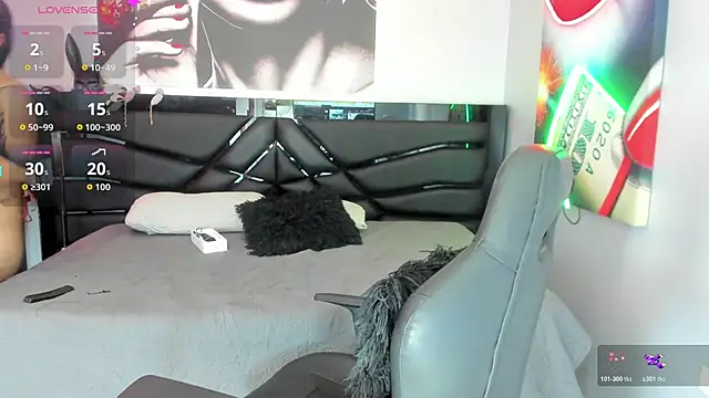 Snapshot of Sara_Bdsm_ chatting on February 14, 2026, 3:29 am Sara Bdsm online show from February 14, 2026, 3:29 am