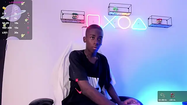 Snapshot of Alan_blacke chatting on November 15, 2025, 12:42 pm Alan blacke online show from November 15, 2025, 12:42 pm