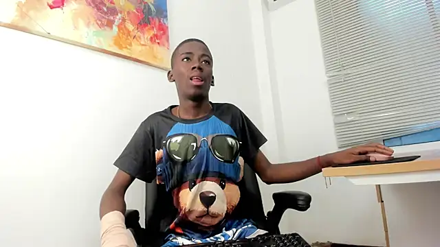 Snapshot of Alan_blacke chatting on November 19, 2025, 1:22 pm Alan blacke online show from November 19, 2025, 1:22 pm