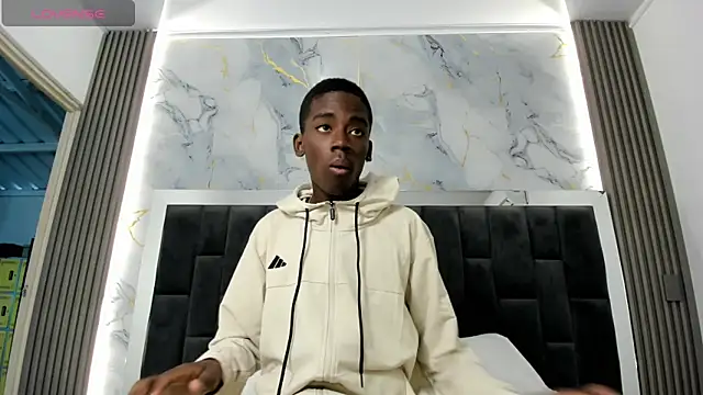 Snapshot of Alan_blacke chatting on April 13, 2026, 2:10 pm Alan blacke online show from April 13, 2026, 2:10 pm