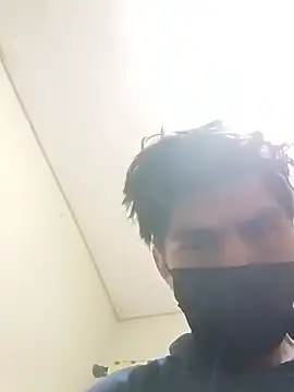 Lavz1995 online show from January 12, 2026, 9:52 pm