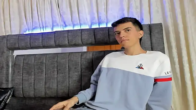 Snapshot of dylan_202520_ chatting on September 29, 2025, 11:49 am dylan 202520 online show from September 29, 2025, 11:49 am