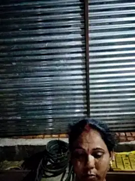 Pooja750 online show from May 18, 2026, 4:56 pm