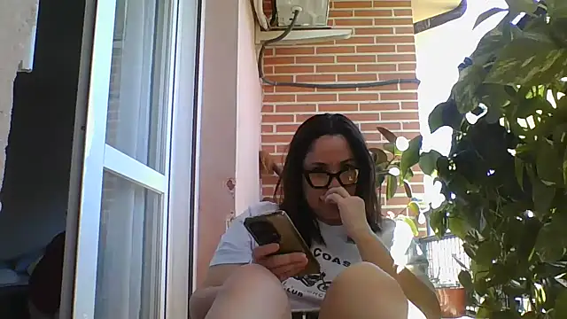 Cuquita83 online show from April 2, 2026, 12:12 pm