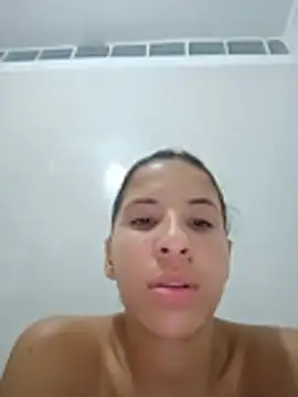 Snapshot of Liagni0 chatting on February 19, 2026, 5:26 am Liagni0 online show from February 19, 2026, 5:26 am