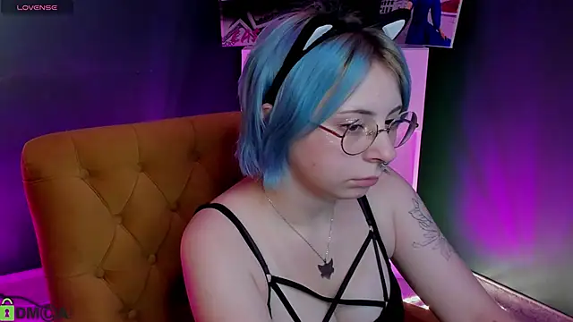 Penny Stanley online show from October 4, 2025, 2:02 am