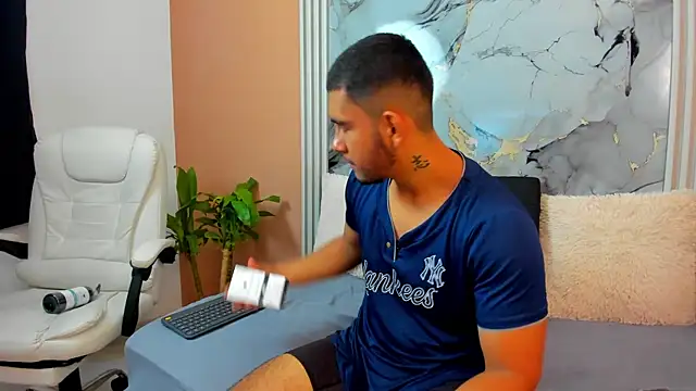  online show from November 7, 2025, 12:31 pm