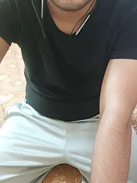 riyamore9623 online show from November 8, 2025, 7:12 am