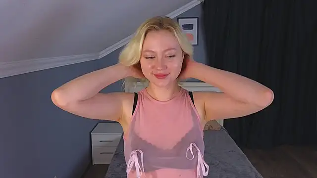 Snapshot of Violet_Willis chatting on September 27, 2025, 3:40 pm Violet Willis online show from September 27, 2025, 3:40 pm