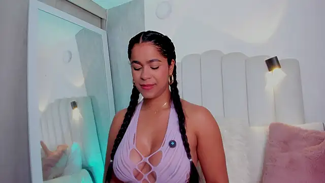 Snapshot of danna_ross25 chatting on October 13, 2025, 11:56 am danna ross25 online show from October 13, 2025, 11:56 am