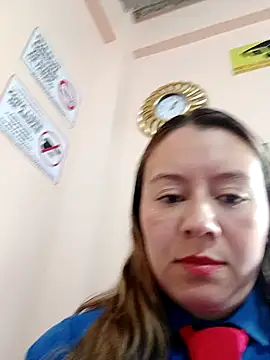 Hannah-colx online show from December 17, 2025, 5:07 pm