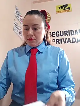 Hannah-colx online show from April 14, 2026, 4:23 pm