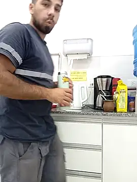 Lushakuiron1 online show from December 20, 2025, 2:09 pm