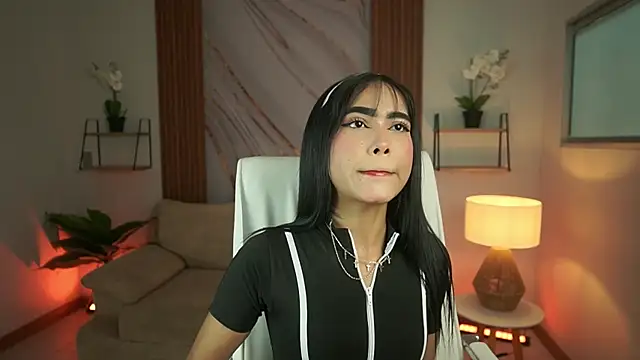 Snapshot of GiaNovak chatting on January 13, 2026, 7:18 pm GiaNovak online show from January 13, 2026, 7:18 pm