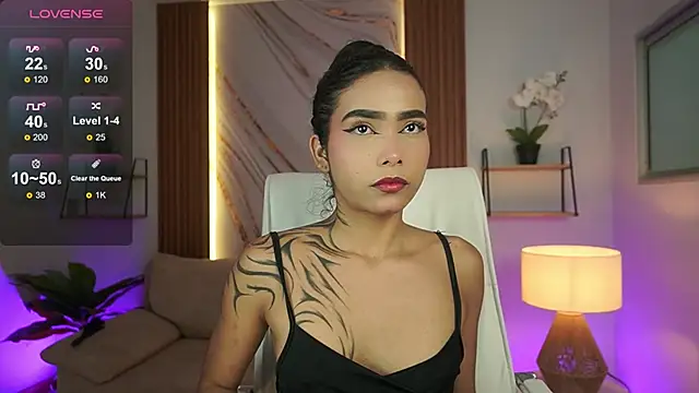 Snapshot of GiaNovak chatting on January 5, 2026, 7:17 pm GiaNovak online show from January 5, 2026, 7:17 pm