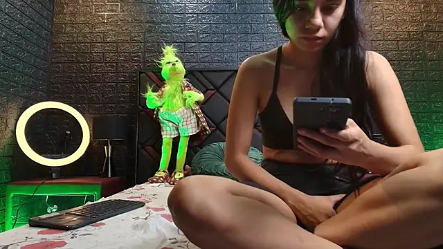 DannySamm online show from December 23, 2025, 4:23 am