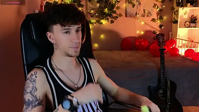 Snapshot of mark_caron chatting on February 21, 2026, 9:50 pm mark caron online show from February 21, 2026, 9:50 pm