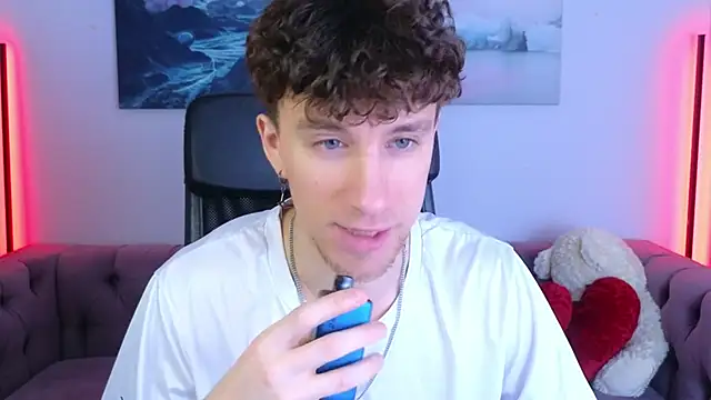 Snapshot of mark_caron chatting on March 6, 2026, 8:37 pm mark caron online show from March 6, 2026, 8:37 pm