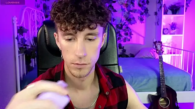 mark caron online show from December 2, 2025, 8:10 pm