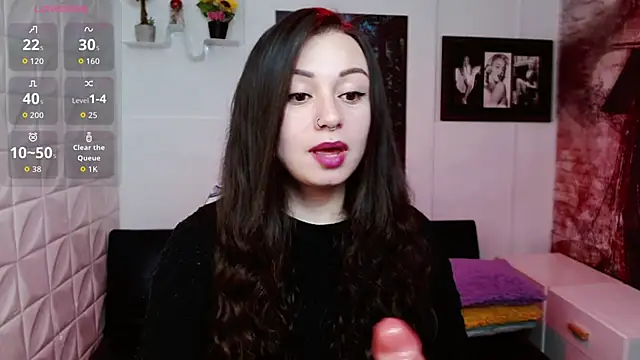 Eva Roussell online show from March 12, 2026, 2:21 pm