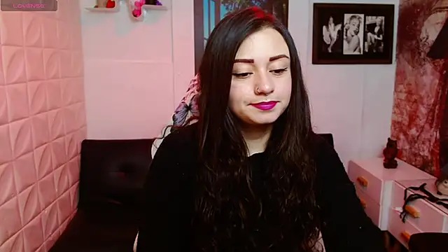 Snapshot of Eva_Roussell chatting on February 16, 2026, 4:38 pm Eva Roussell online show from February 16, 2026, 4:38 pm