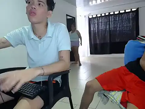 Snapshot of brutal_dirty_sex chatting on September 10, 2025, 8:41 pm brutal dirty sex online show from September 10, 2025, 8:41 pm