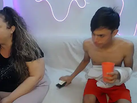 Snapshot of brutal_dirty_sex chatting on September 23, 2025, 7:54 pm brutal dirty sex online show from September 23, 2025, 7:54 pm