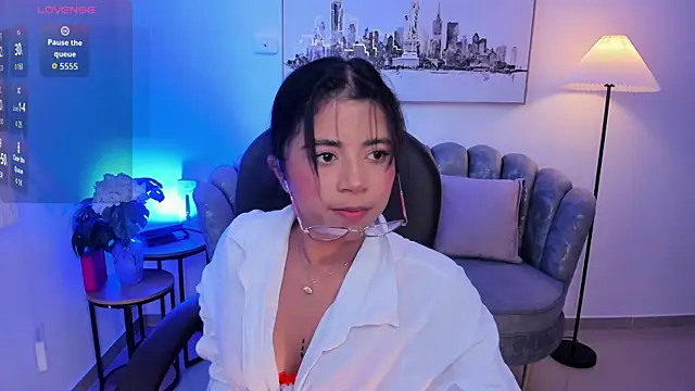 issi loren online show from May 28, 2026, 12:00 pm
