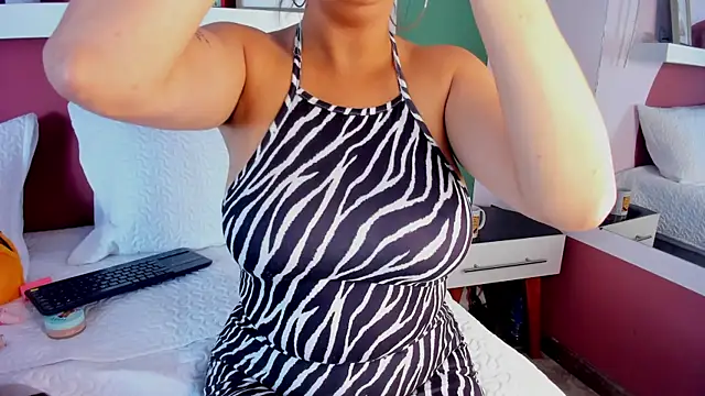 Snapshot of ValeryBoobs1 chatting on October 3, 2025, 12:50 pm ValeryBoobs1 online show from October 3, 2025, 12:50 pm