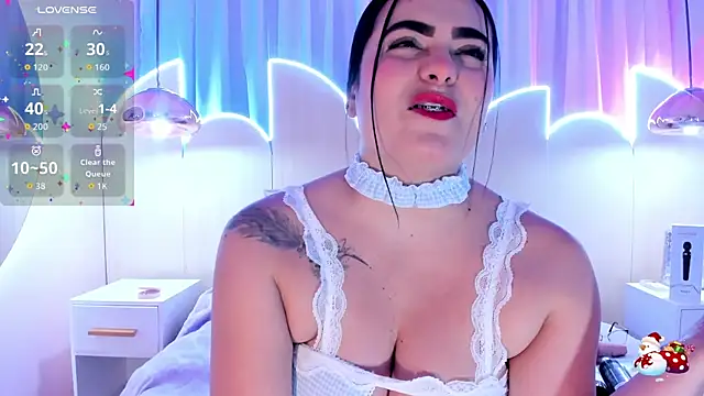 sofiiacarson online show from December 17, 2025, 7:41 pm