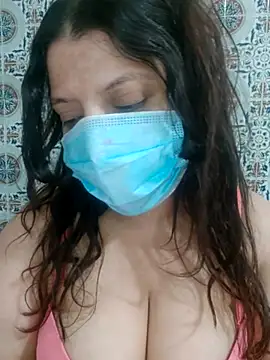 Snapshot of Hot-lino chatting on June 3, 2026, 3:50 pm Hot-lino online show from June 3, 2026, 3:50 pm