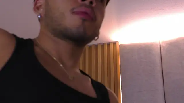 AlexanderJordan online show from November 8, 2025, 7:28 pm