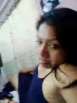 Snapshot of Alexxxia69 chatting on October 17, 2025, 9:38 pm Alexxxia69 online show from October 17, 2025, 9:38 pm