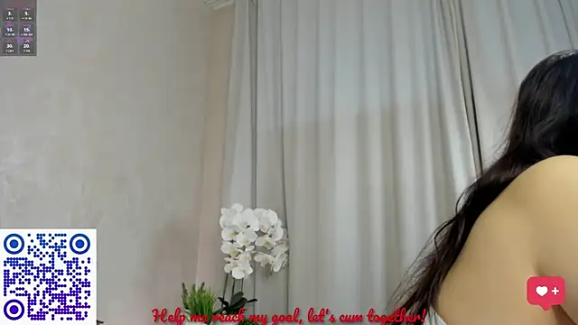 Snapshot of Lea_shadom chatting on May 1, 2026, 1:10 am Lea shadom online show from May 1, 2026, 1:10 am