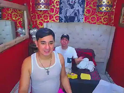 Snapshot of JHOVA23CM chatting on November 14, 2025, 7:28 pm JHOVA23CM online show from November 14, 2025, 7:28 pm