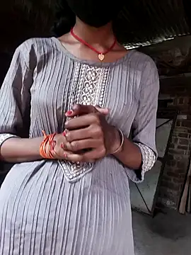 Idhika Handoo online show from September 9, 2025, 6:45 am