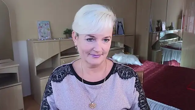 Vina Vision online show from October 8, 2025, 12:07 pm