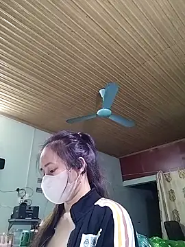 Snapshot of HELEN686 chatting on November 2, 2025, 10:09 am HELEN686 online show from November 2, 2025, 10:09 am