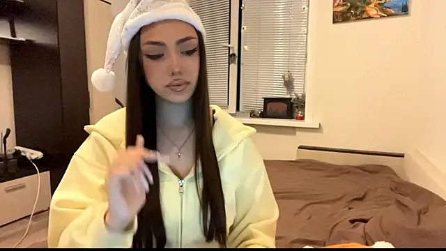 Snapshot of Leaf_Unto chatting on November 23, 2025, 1:54 pm Leaf Unto online show from November 23, 2025, 1:54 pm